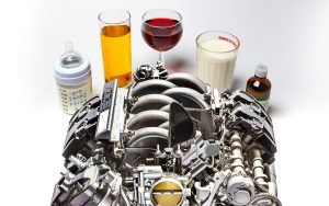 Motora eļļa: kas ir „1000 km noteikums” un kāpēc tas pasargā jūsu automašīnu no finansiālas katastrofas?