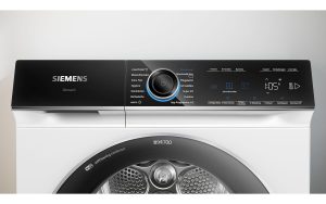 Ko nozīmē kļūdu kodi E1 un E2 jūsu veļas mašīnā un kā tos novērst, neizsaucot speciālistu?