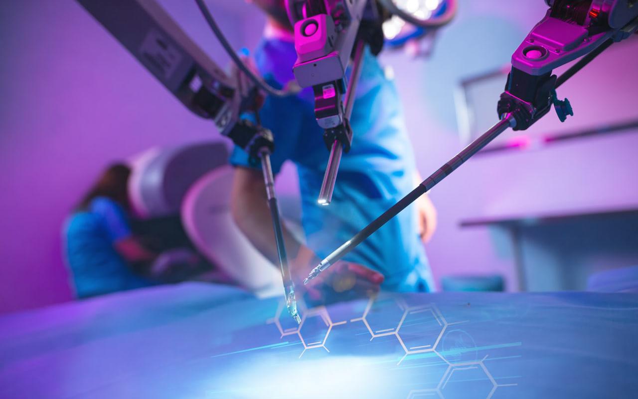 Zinātnieki izstrādā mikrorobotu, kas iekļūst jūsu organismā un nogādā zāles precīzi vajadzīgajā vietā.