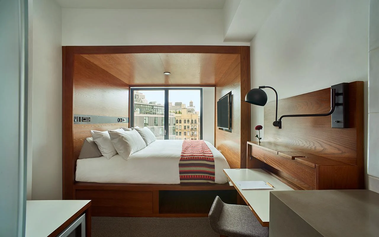 Mazākā dzīvoklis pasaulē ar platību tikai 7 kvadrātmetri, ar četrām istabām un saunu! Neierasts arhitekta projekts: no noliktavas līdz funkcionālai telpai par 21 000 eiro!