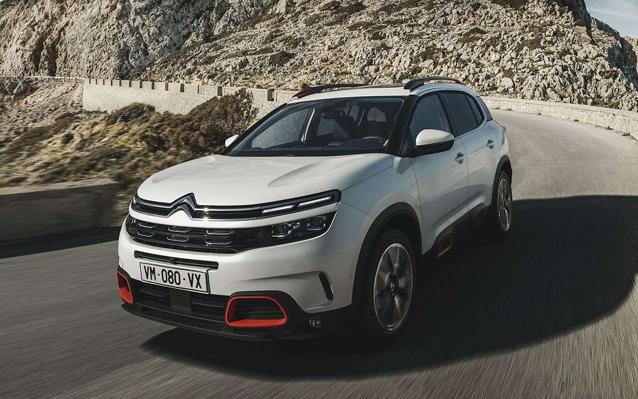 Viņi ir izveidojuši tik labu apvidus automašīnu, ka nespēj tikt galā ar ražošanas tempu. Latvijā cena ir kritusies zem 80 000 zlotu.