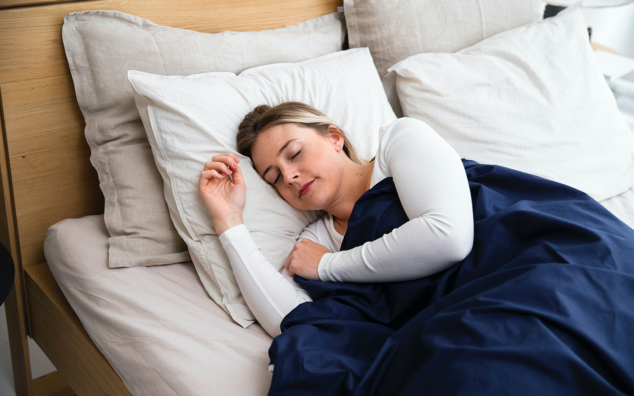 Cik stundas miega ir nepieciešamas cilvēkam un kādā vecumā? Uzziniet, cik stundas miega dienā ir nepieciešamas ikvienam, sākot no bērniem līdz pieaugušajiem.