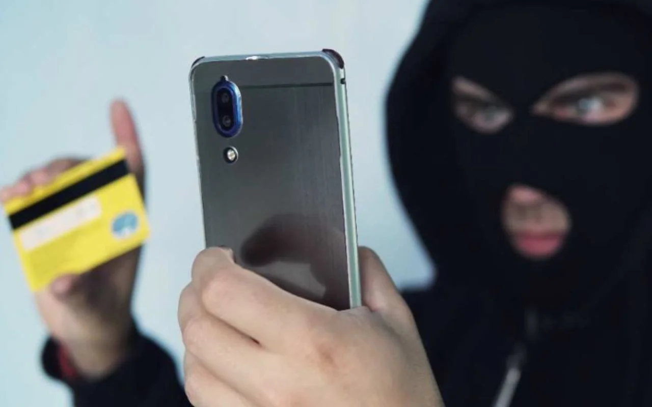 Kā uz visiem laikiem bloķēt surogātzvanu saņemšanu uz savu mobilo tālruni.