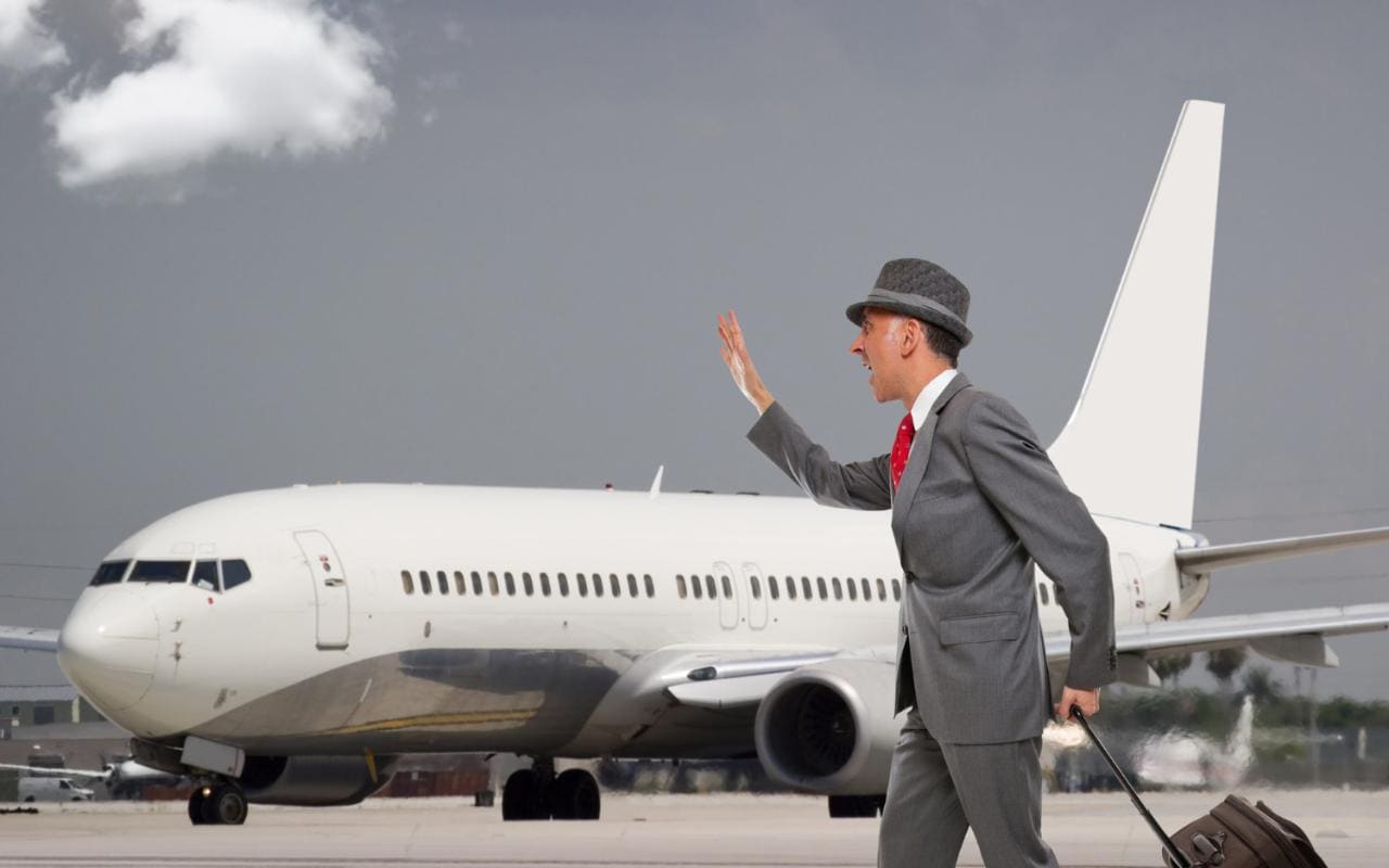 Saskaņā ar psiholoģijas datiem, šādas īpašības piemīt cilvēkiem, kuri pastāvīgi neapzināti kavējas.