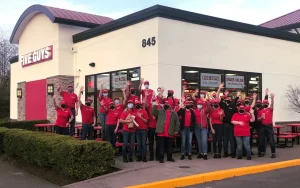 Kāpēc mani nepārsteidz, ka Five Guys Latvijā ir problēmas