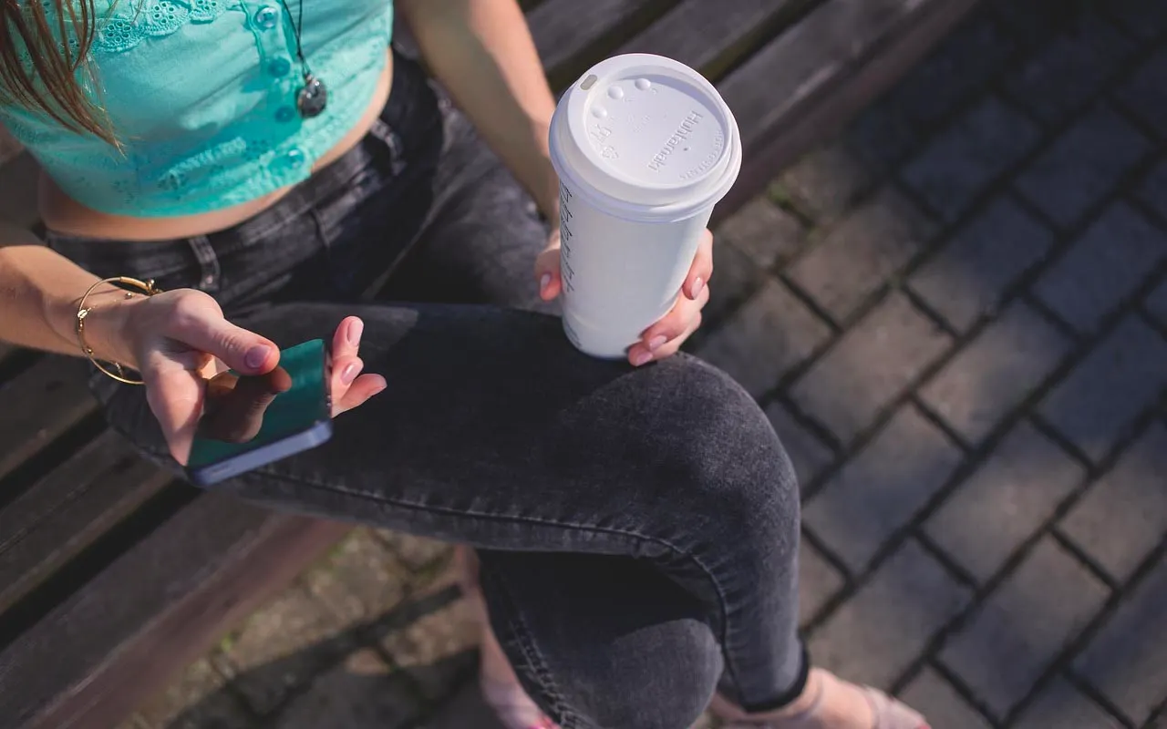 Vai zināt, ka cilvēki, kuri regulāri dzer kafiju, biežāk dzīvo ilgāk un vecumā ir veselīgāki?