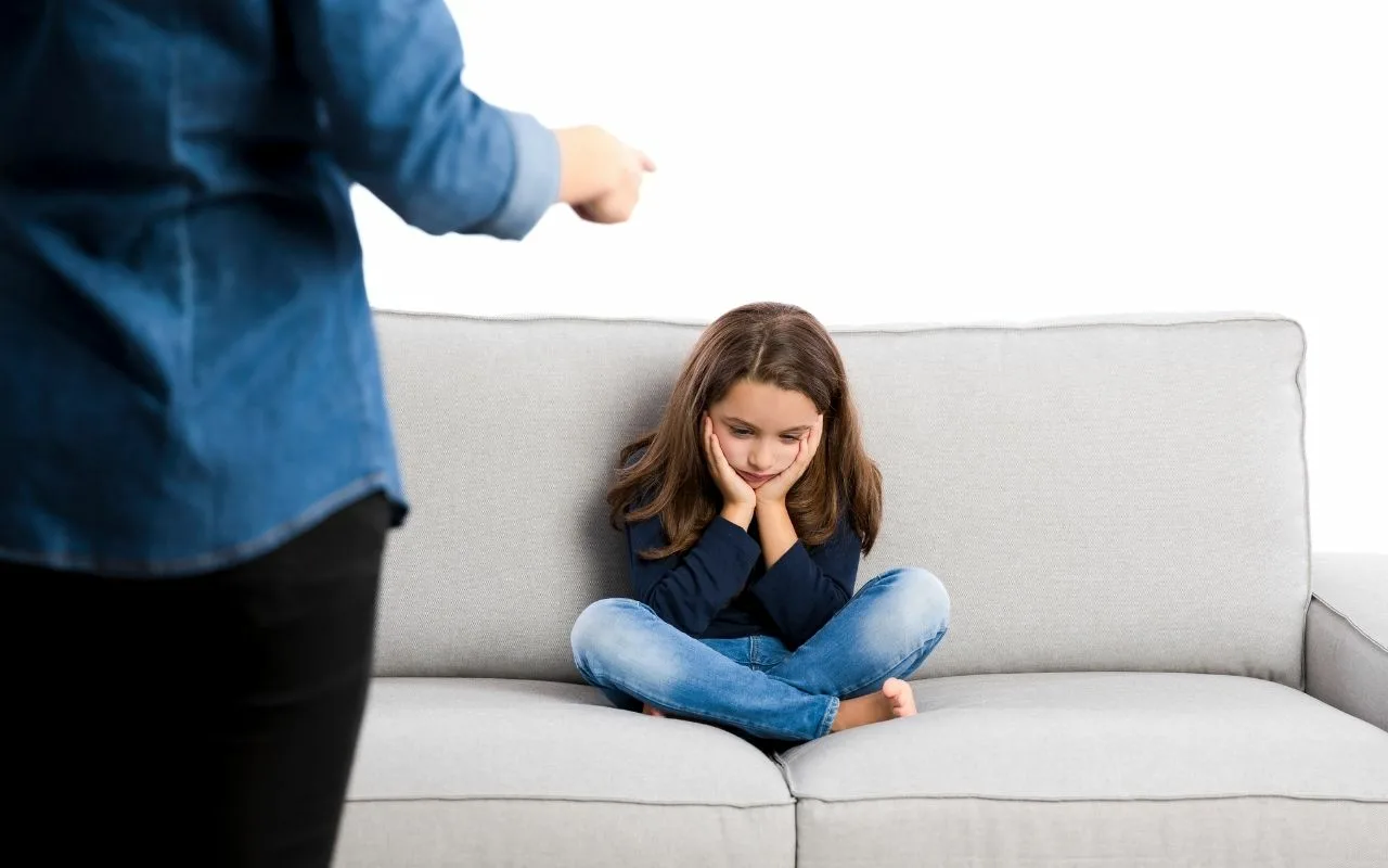 Kā atpazīt toksisku draugu, izmantojot šos 5 brīdinājuma pazīmes