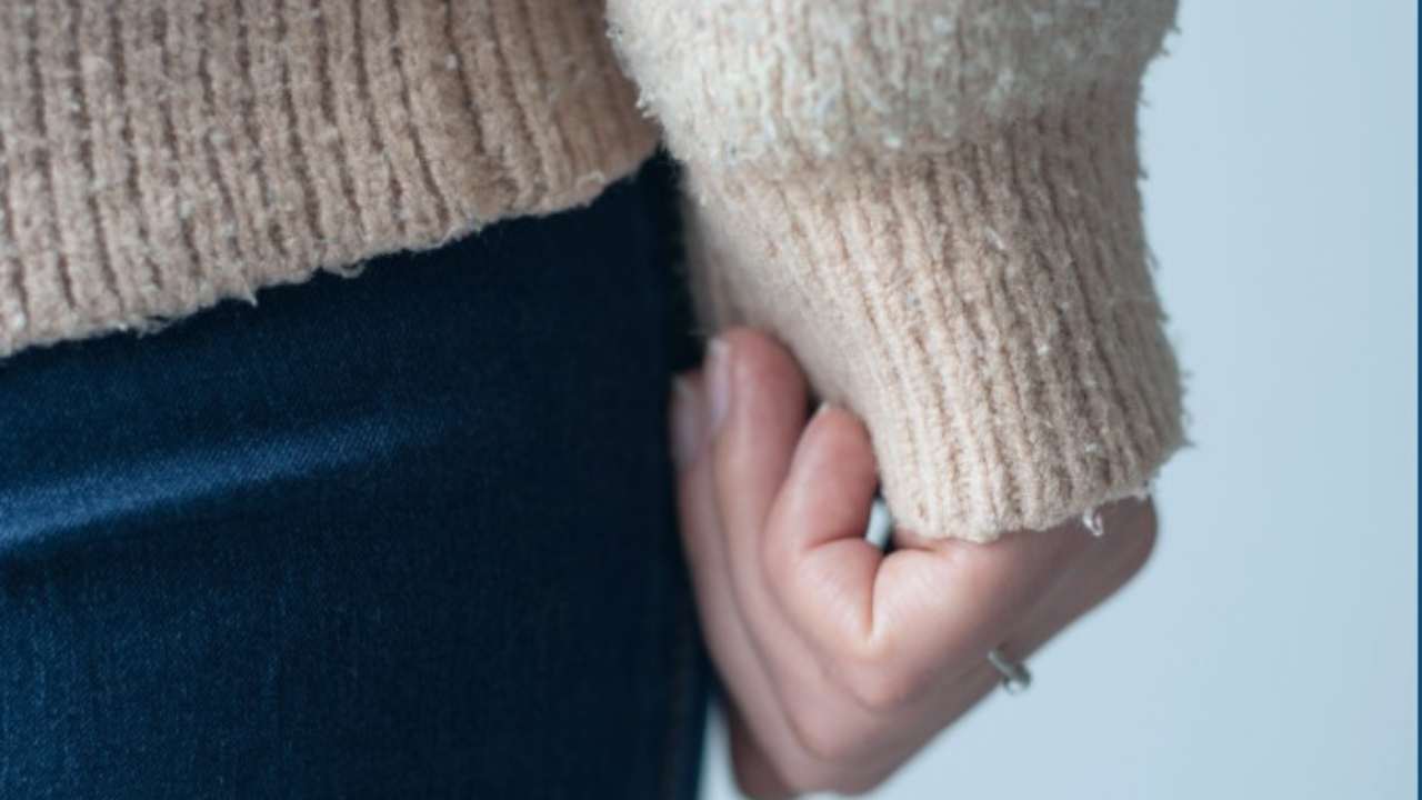 Jūsu džemperi pēc katras mazgāšanas kļūst par vecām, sarukušām lupatām? Izmantojiet šos vienkāršos padomus, lai tos saglabātu!