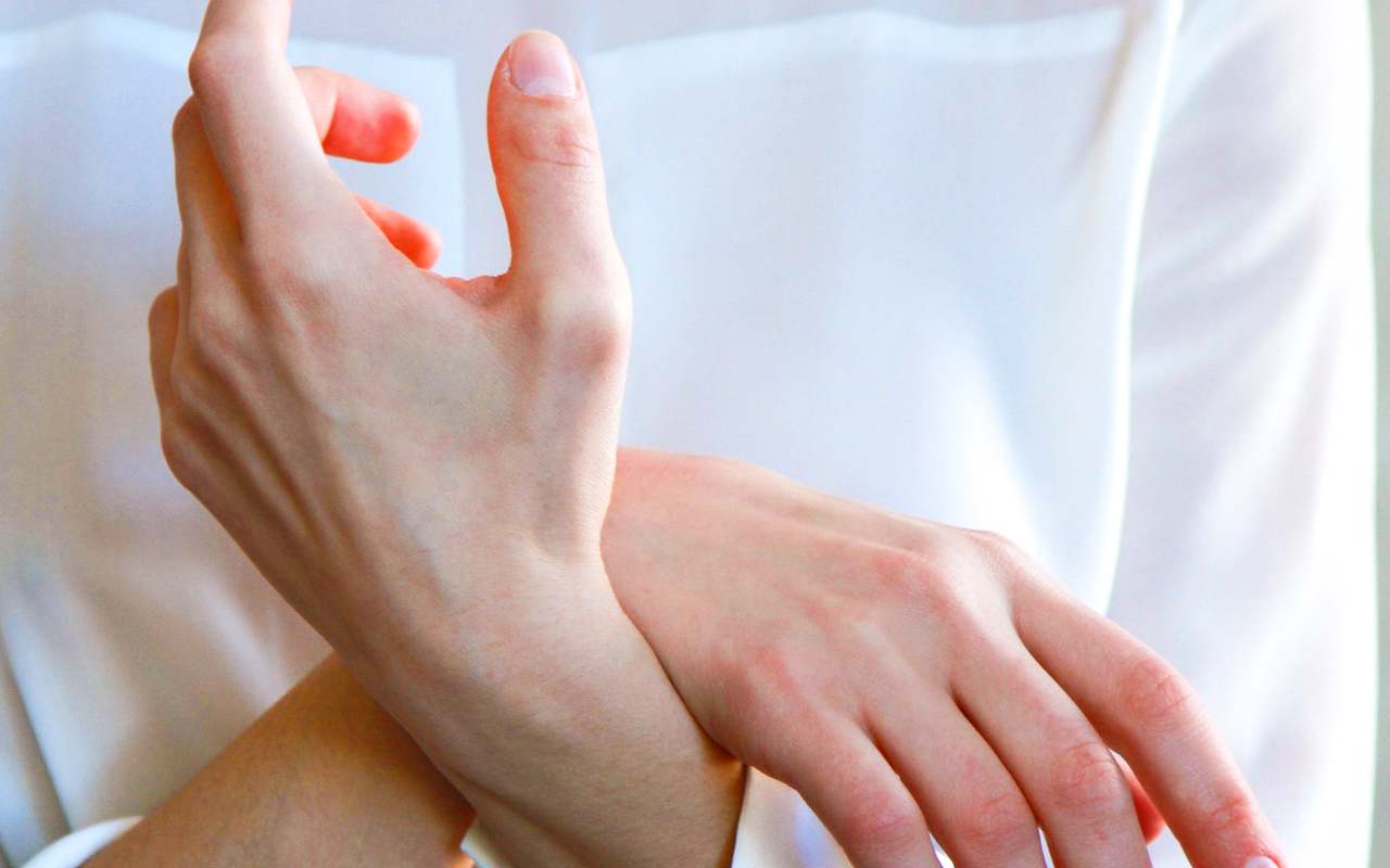 Jūti, ka drebē bez iemesla? Vienkārša vieta bloķē visu siltumu telpā.