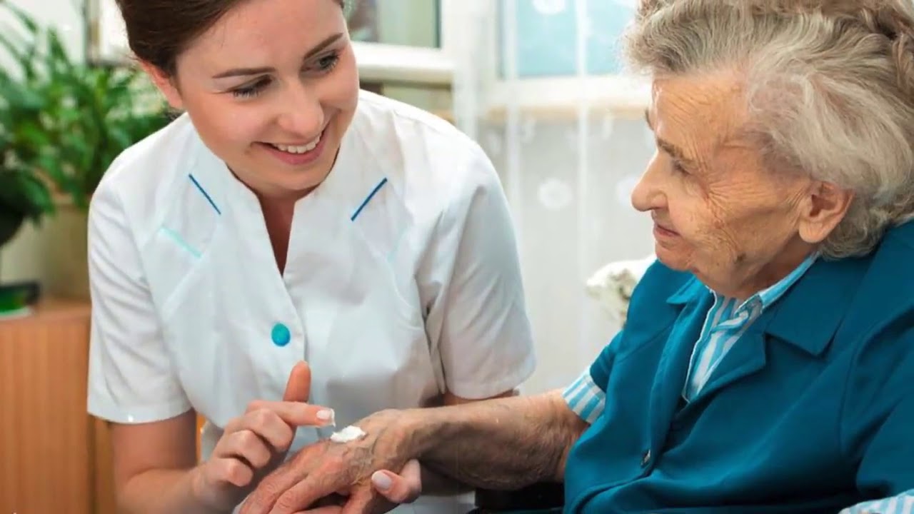 65 gadi un vecāki: dermatologi brīdina par izplatītu kļūdu higiēnas jomā