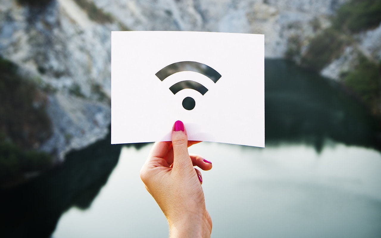 Slēptais iemesls lēnam Wi-Fi savienojumam (vienkāršs risinājums)
