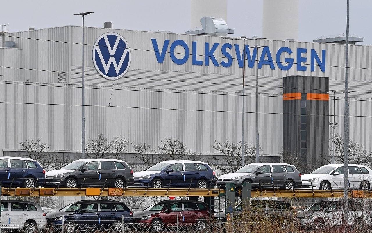 Volkswagen paplašina giganta rūpnīcas PowerCo darbības rādiusu Sagunto, lai piegādātu produktus rūpnīcām citās Eiropas valstīs