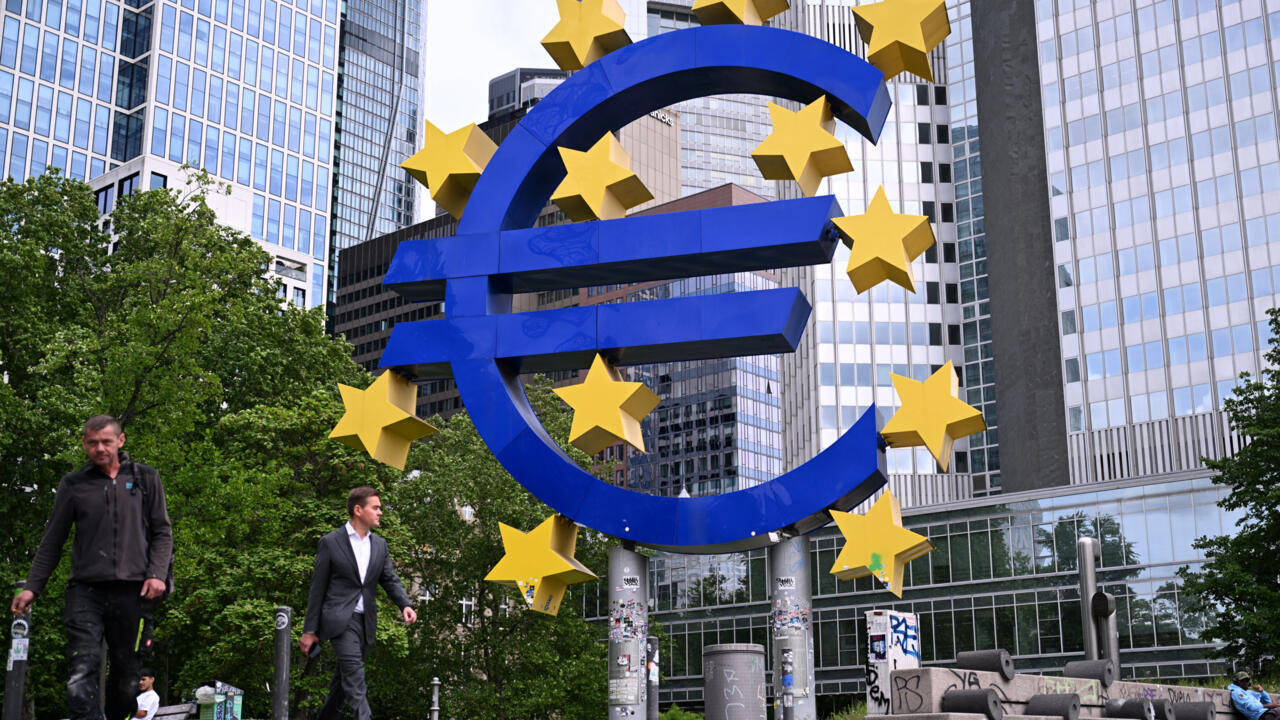 ES: Lēmumi par Bulgārijas pievienošanos eirozonai paliek spēkā.