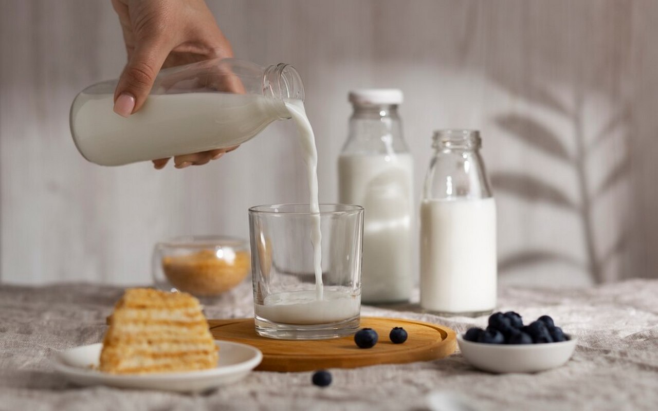 Piens atsaukts iespējamas piesārņojuma ar tīrīšanas līdzekļiem dēļ