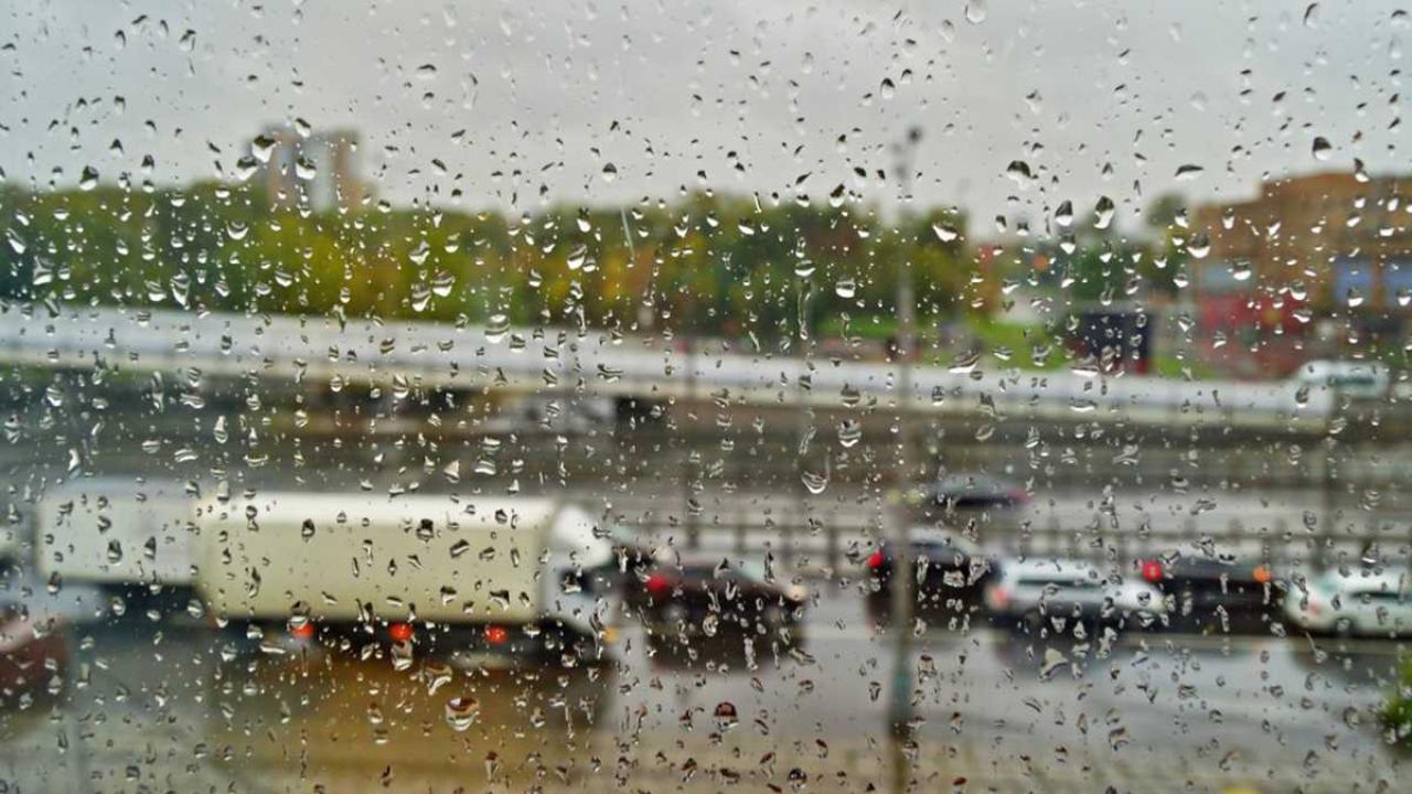 Šo svētdien visās šajās pilsētās līs lietus: jauns frontāls ciklons skars reģionu no centrālās zonas līdz galējam dienvidiem.