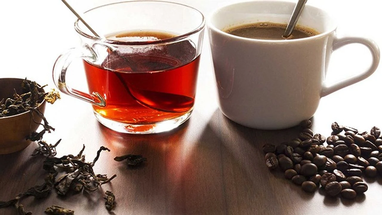 Tēja vai kafija pēc 65 gadu vecuma: kas izrādījās svarīgāks kauliem