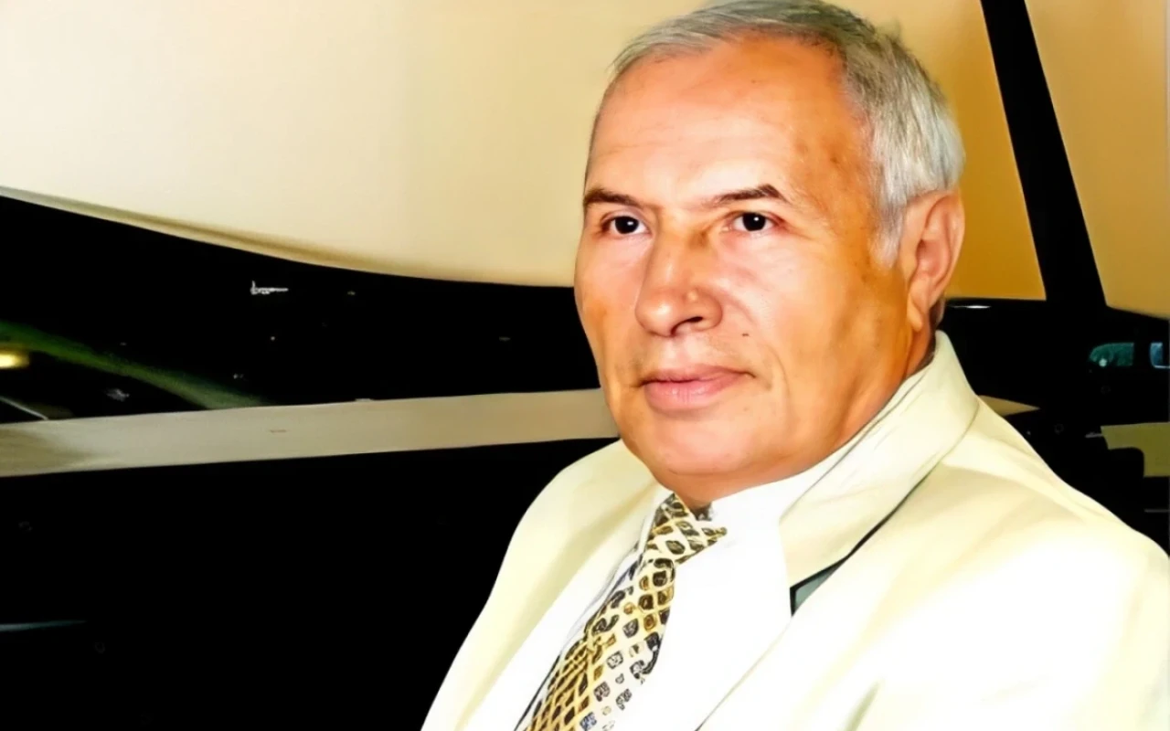 Hektors Alterio miris 96 gadu vecumā.