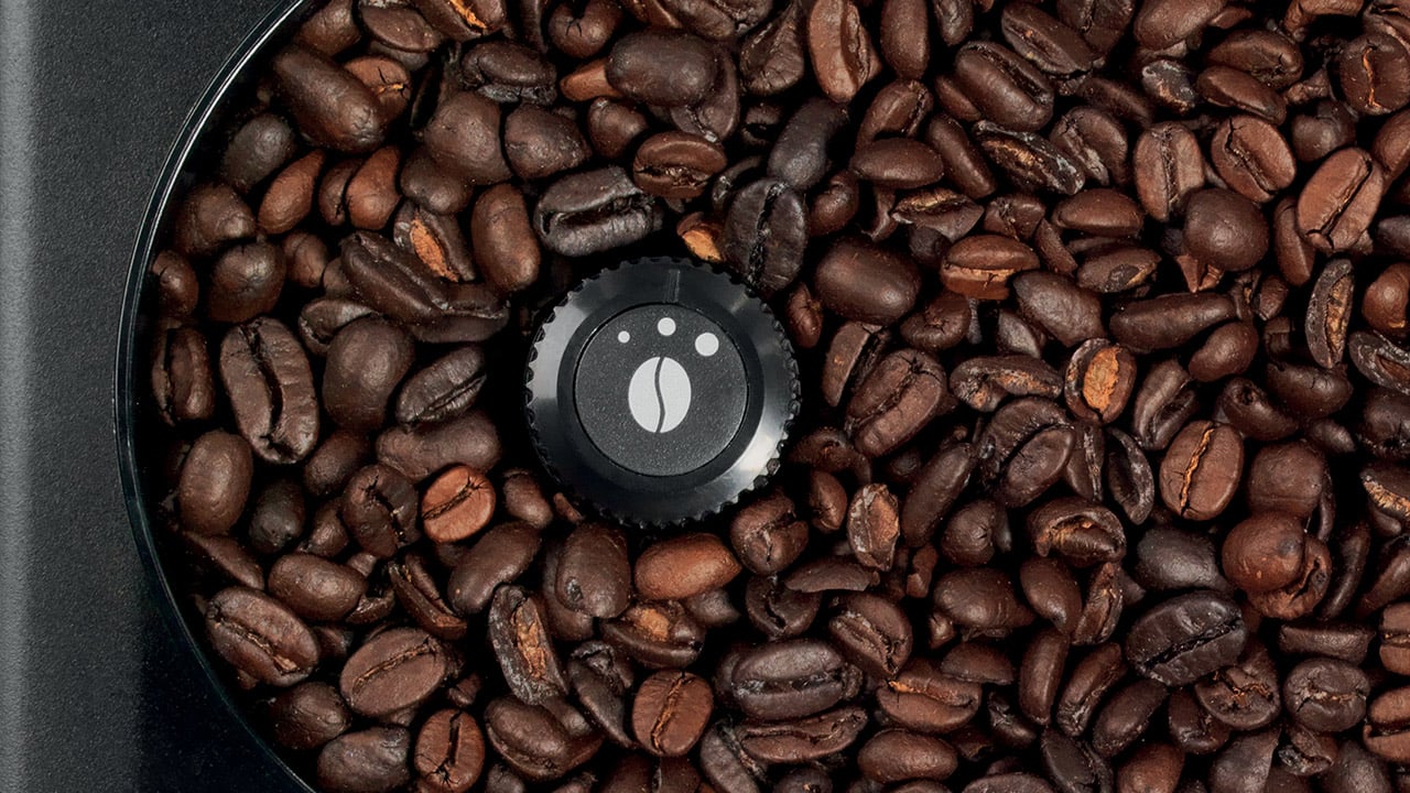 Mana mājas aromāts izraisa kaimiņu skaudību: Krups Roma kafijas automāts pagatavo kafiju tieši tā, kā es to mīlu.