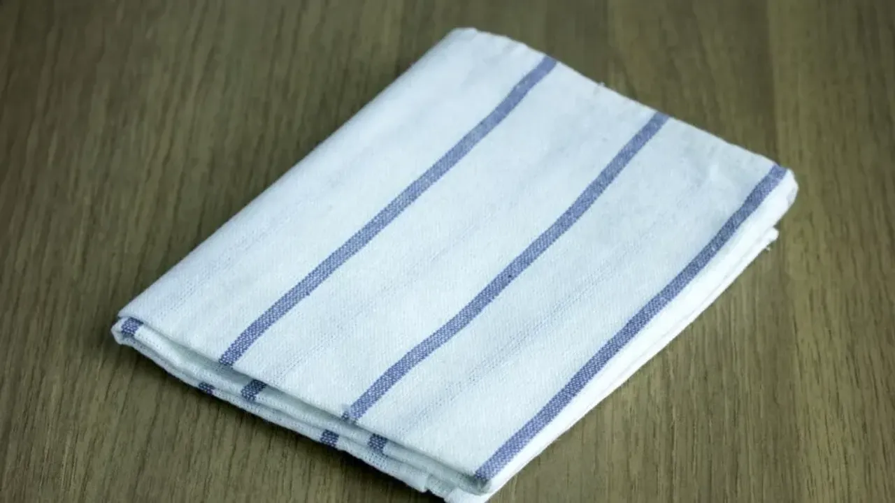 Ardievas, virtuves dvieļi: efektīva un gudra aizstājēja, kas arvien biežāk sastopama mājās visā pasaulē.