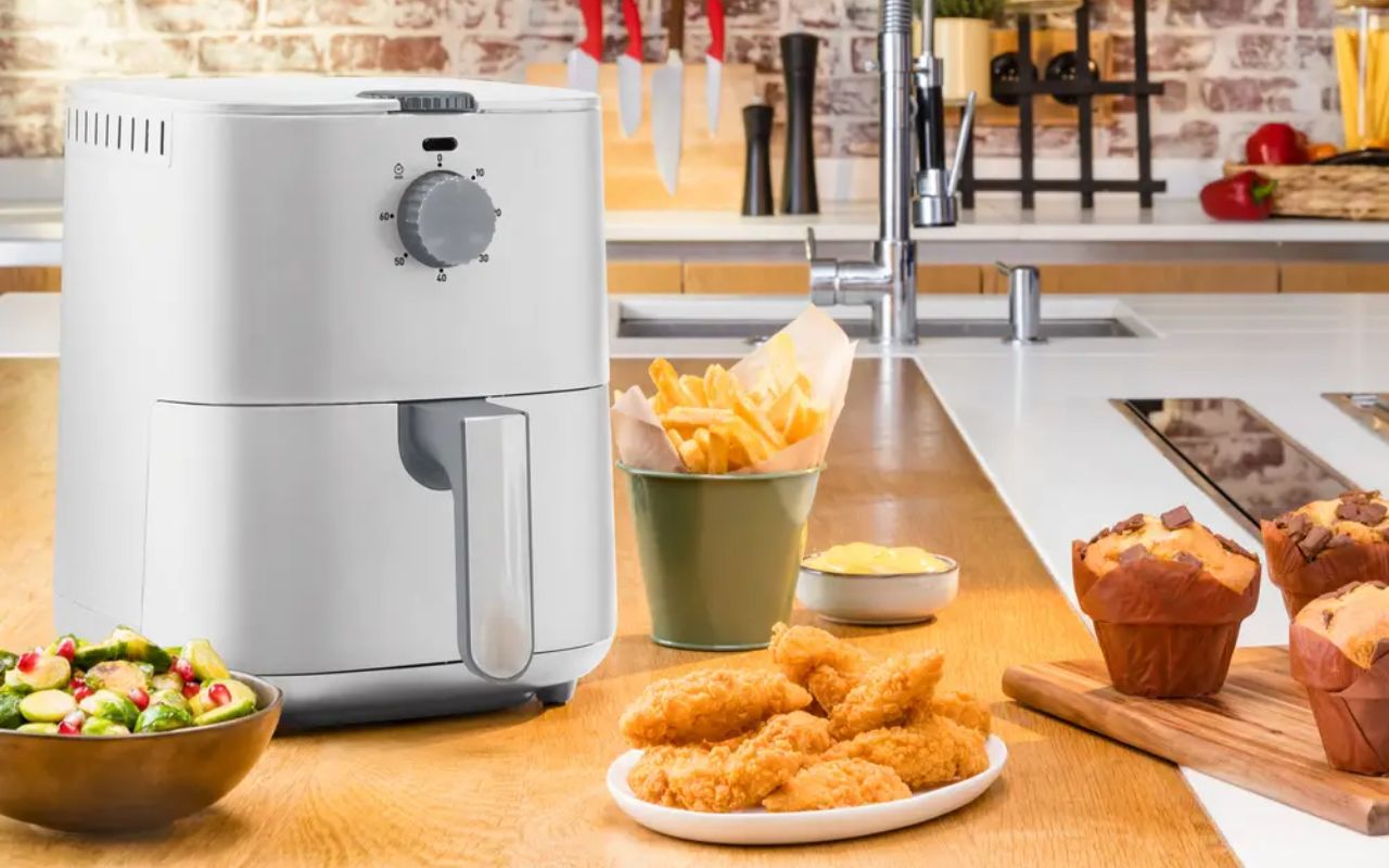 Lidl parūpēsies par jūsu virtuvi. Aerogrilis un kafijas mašīna tiek pārdotas ar atlaidi.