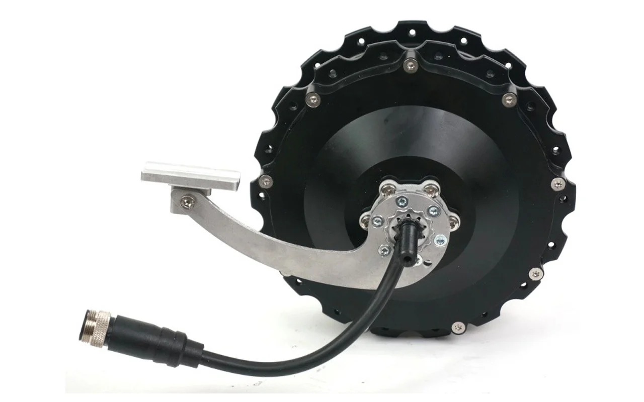 Šis ir 1000 zirgspēku jaudas motora ritenis, kas var izraisīt revolūciju elektromobiļu jomā.