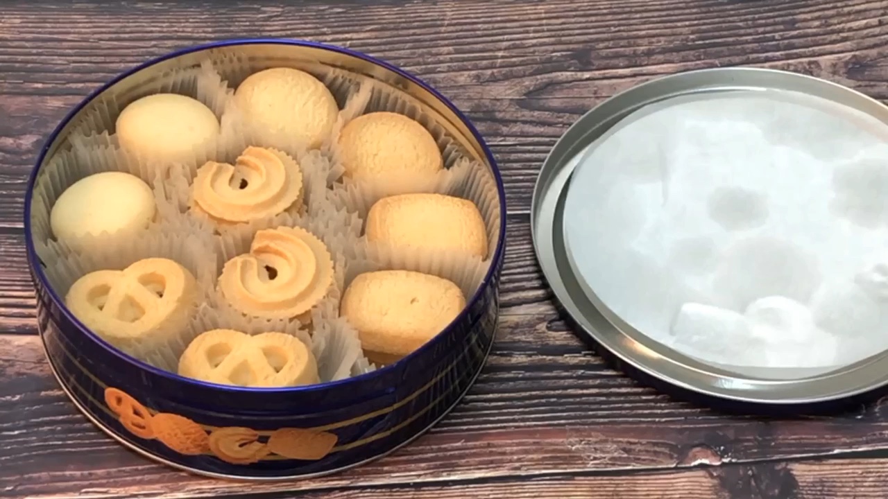 Ziemassvētku cepumi skārda kastē — kāpēc tas ne vienmēr ir labs risinājums.