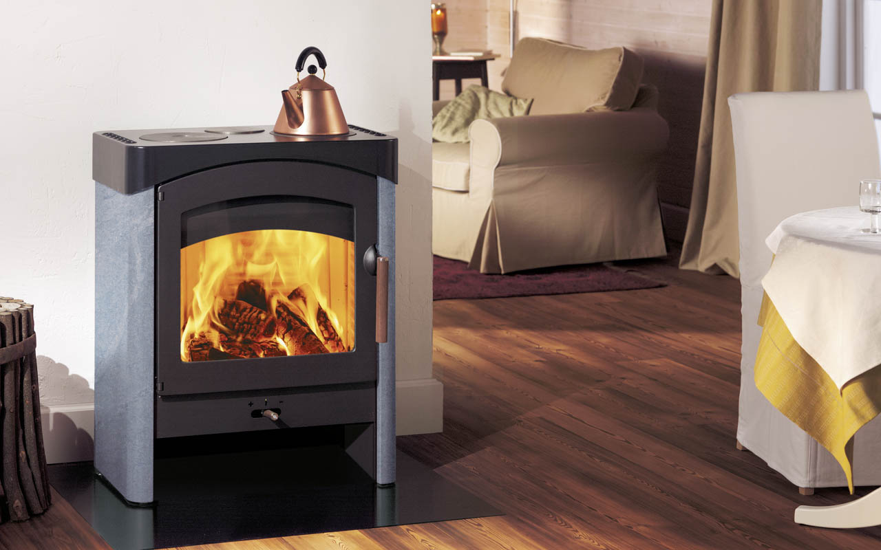 Jūsu granulu krāsns jau izmaksā pārāk dārgi? Mēs izskaidrosim, kā samazināt patēriņu, nezaudējot siltumu.