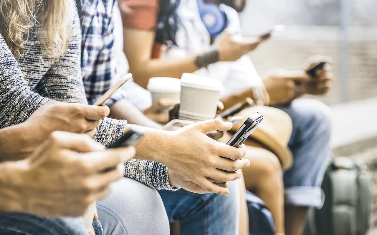 Vai jums ir kāds no šiem tālruņiem? Ir pienācis laiks to nomainīt.