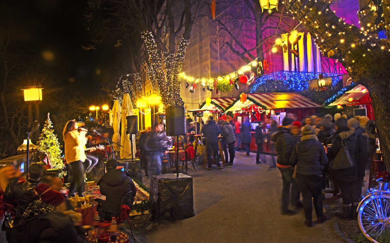 Pieci ideāli Ziemassvētku ceļojumu galamērķi pēc 60 gadu vecuma: pieejamas cenas un neatkārtojams šarms