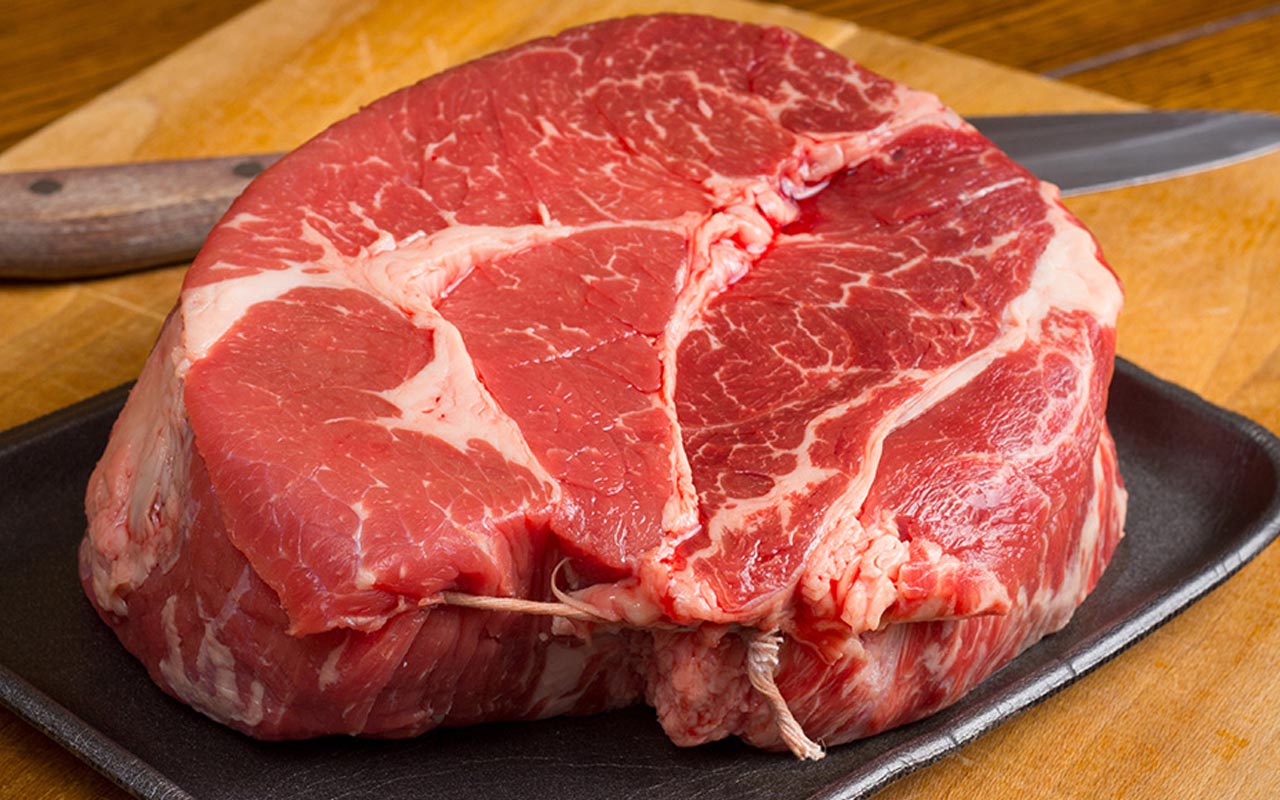 Nobela prēmijas laureāts medicīnā Haralds Curs Hausens: „Liellopa gaļas patēriņš ir augsts riska faktors viena no vēža veidu attīstībai, un jābūt uzmanīgiem ar piena lietošanu”.