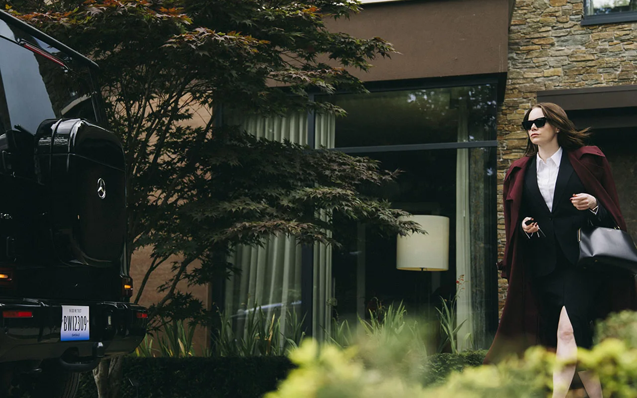 Toms Krūzs un Breds Pits zaudēja! Apskatīsim desmit visvairāk nopelnījušās Latvijas filmas 2025. gadā. Viena no šīm filmām pasaules kinoteātros nopelnīja vairāk nekā 100 miljardus Latvijas eiro un ieņēma pirmo vietu.