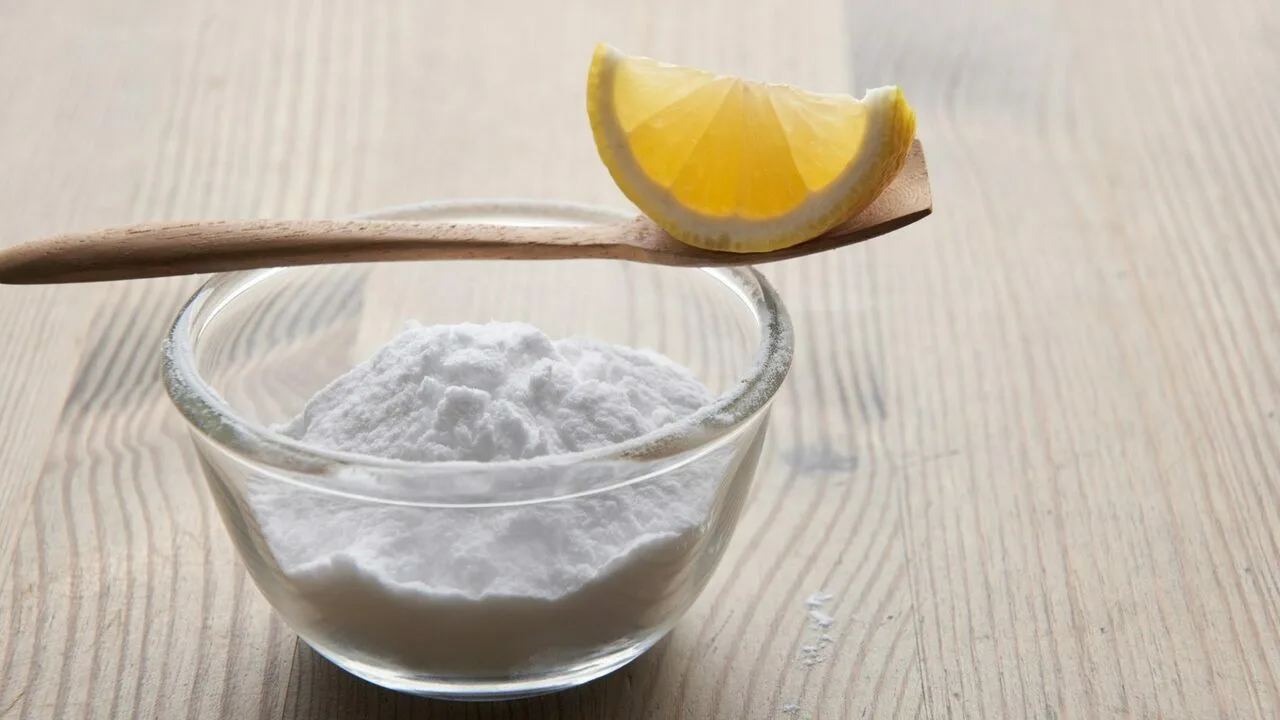 Lietoto citronu sajaukšana ar alkoholu un pārtikas sodu: kāpēc tas ir nepieciešams un kāpēc tas ir ieteicams.