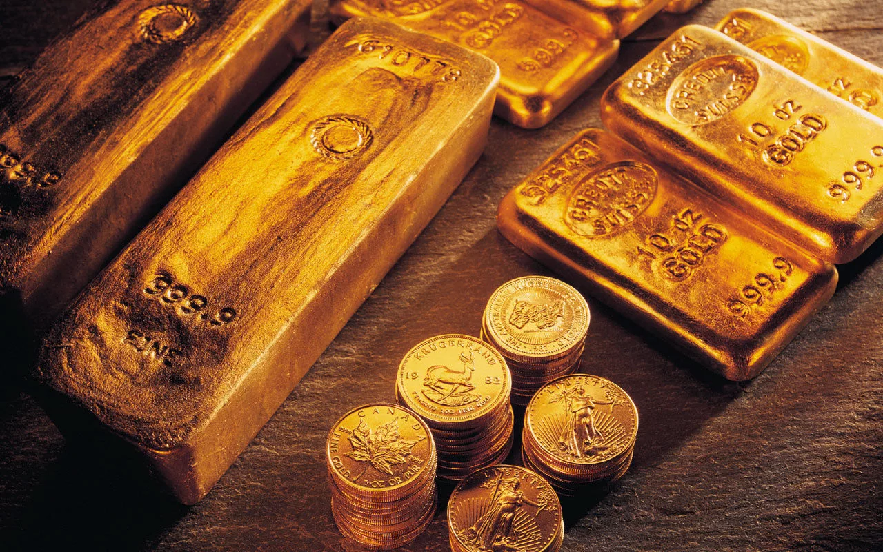 Gadsimta atklājums | Zelta monētas un zelta stieņi, kas atrasti apstrādātā laukā un pieder vienai valstij