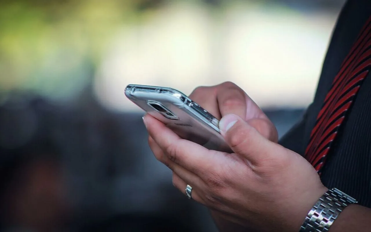 Regulāra lietošana: šis iestatījums atbrīvo jūsu tālruņa atmiņu.