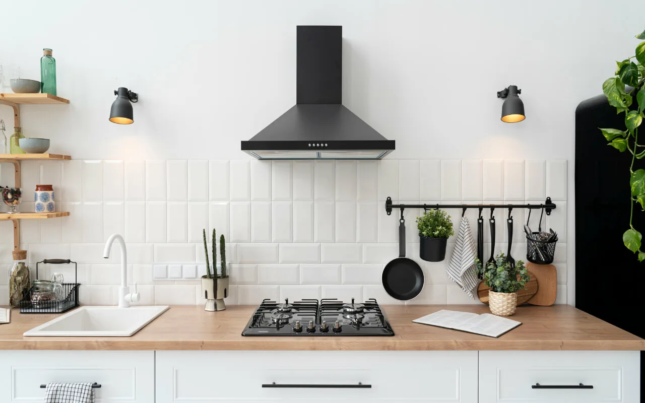 Jauns Stendfordas pētījums apgalvo, ka pāreja uz elektriskajām plītēm samazina slāpekļa dioksīda ietekmi telpās par vairāk nekā 50 %.