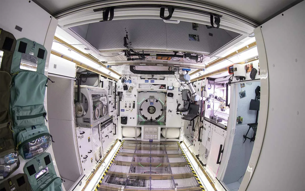 23 000 eiro tiks bloķēti Ķelnē uz 100 dienām: ESA meklē piemērotus eksperimenta dalībniekus kosmosa stacijas imitatoram