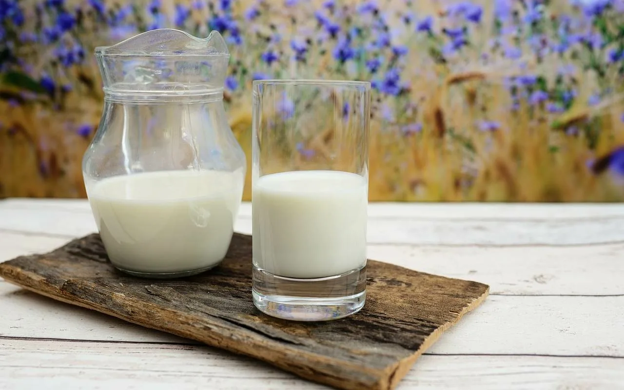 Piens atsaukts iespējamas piesārņojuma ar tīrīšanas līdzekļiem dēļ