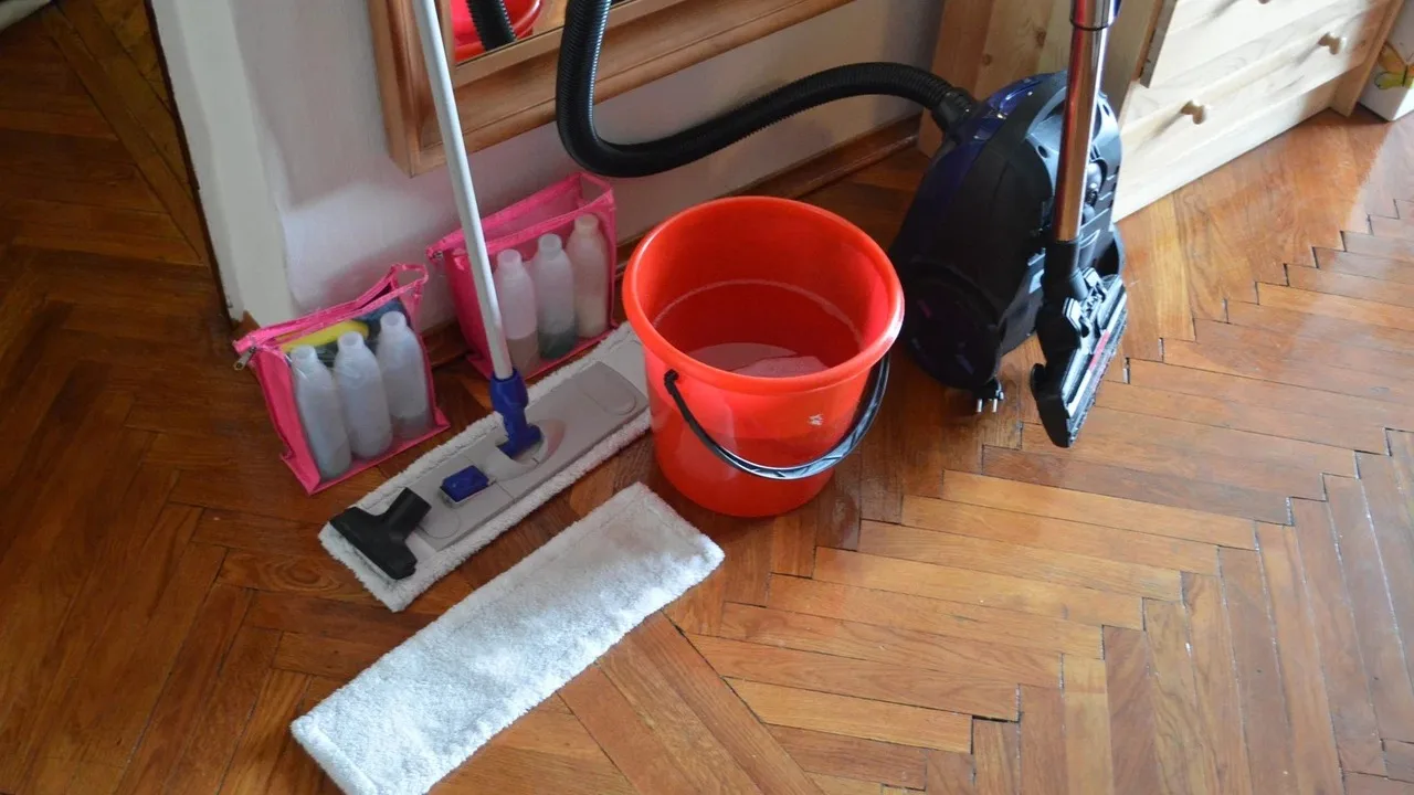 Šī senā, daudzfunkcionālā šķidruma popularitāte atkal pieaug.