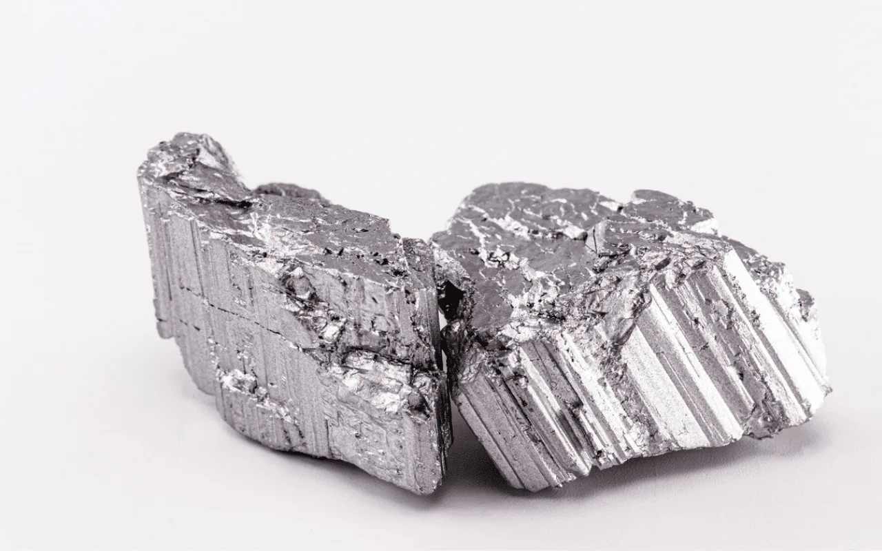 Reti metāli un to nākotne: kā materiālu zinātne mūs saista ar planētu