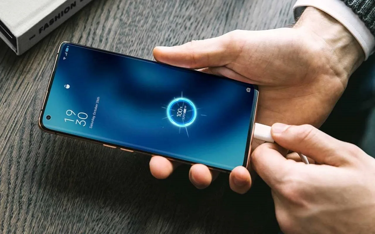 Kā uzlādēt mobilo tālruni, lai nesabojātu akumulatoru