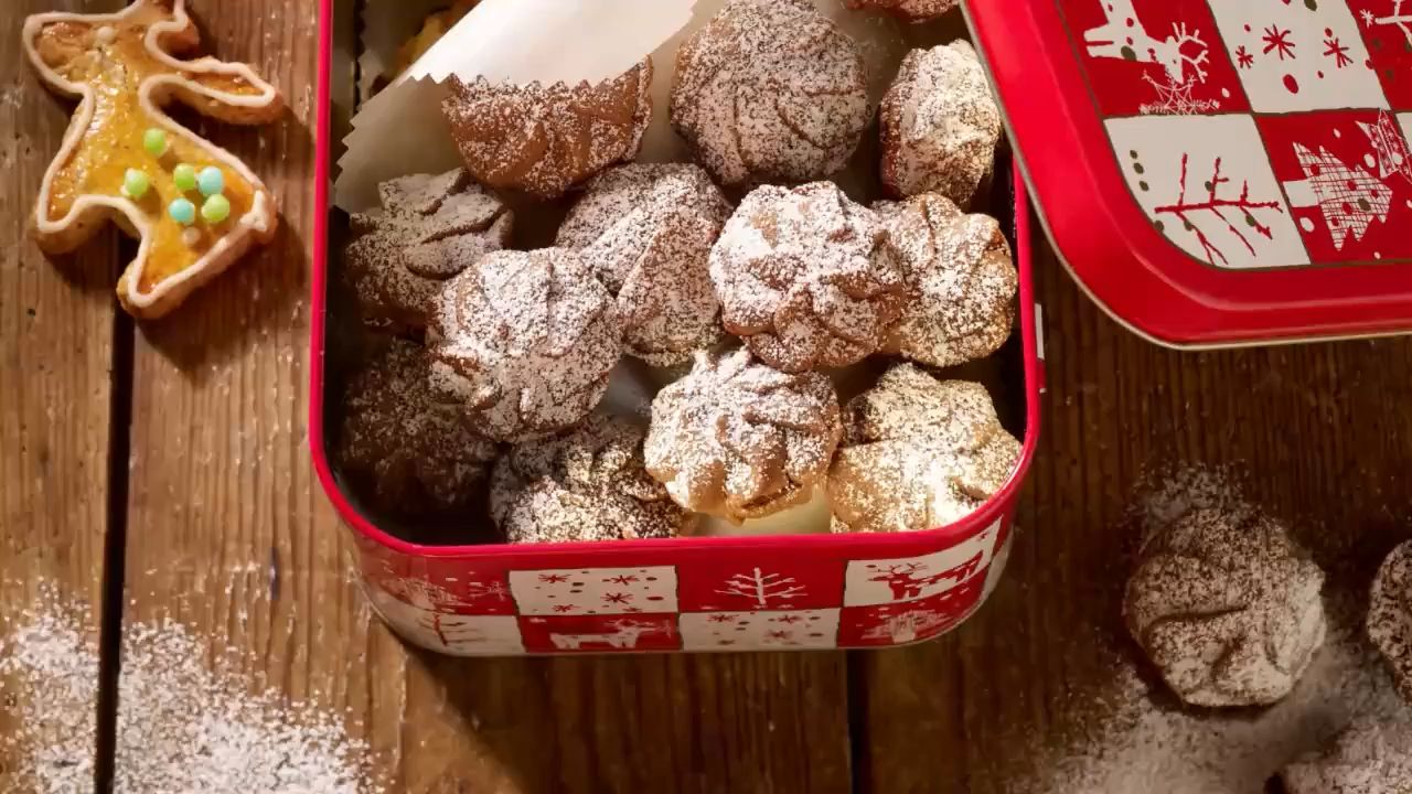 Ziemassvētku cepumi skārda kastē — kāpēc tas ne vienmēr ir labs risinājums.