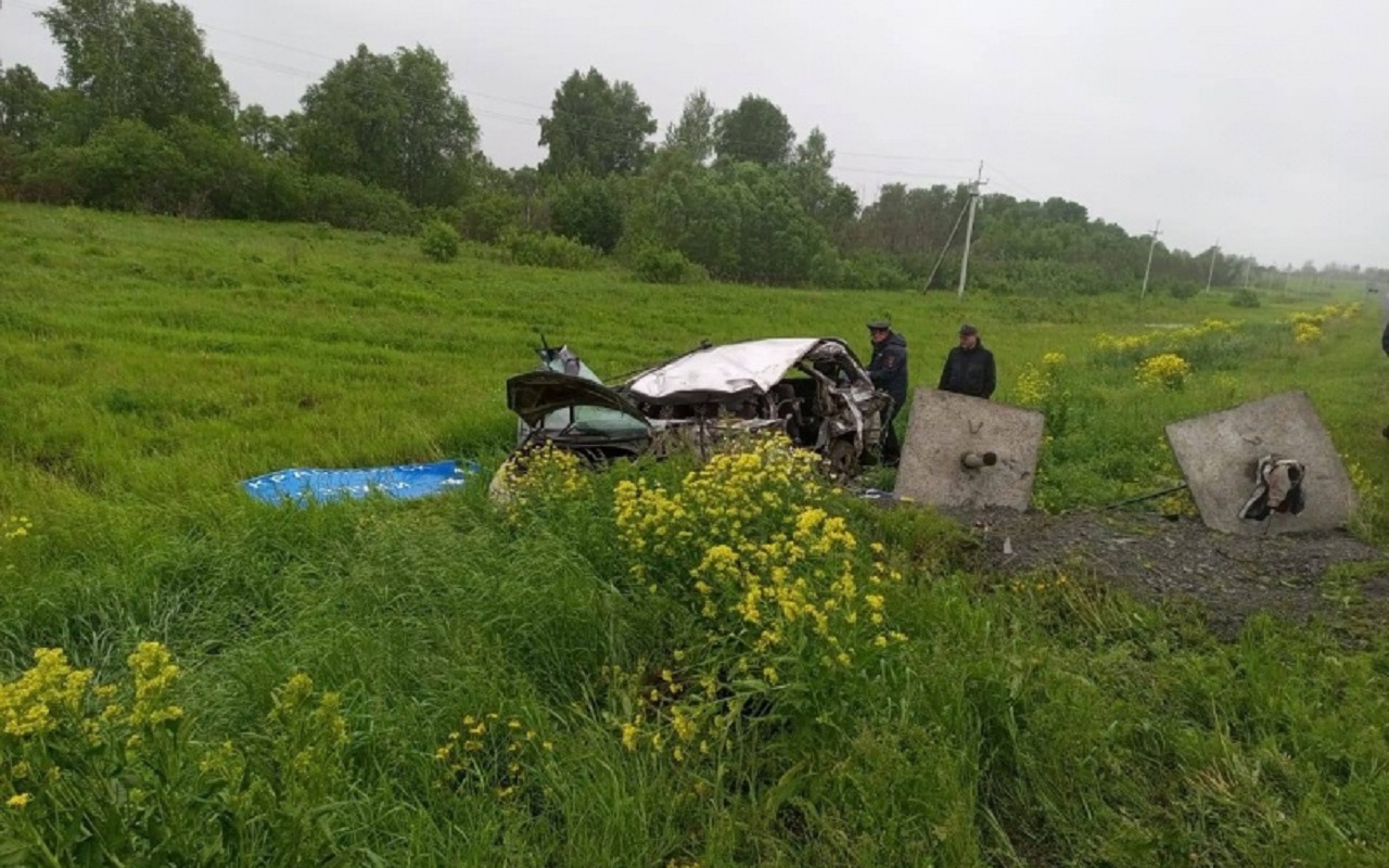 „Viņš gribēja pievienoties mafijai”: viena no jauniešiem, kas gāja bojā autoavārijā Alesā, māte stāsta par pusaudzi, kas bija iesaistījies narkotiku tirdzniecībā.