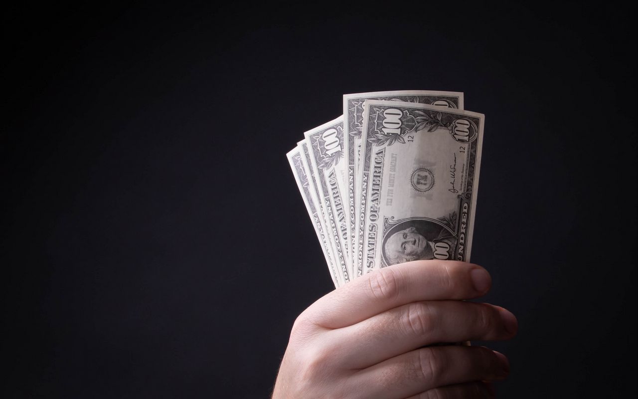 Jauns likums Ņujorkā sola vēsturiskas nodokļu atlaides tūkstošiem senioru