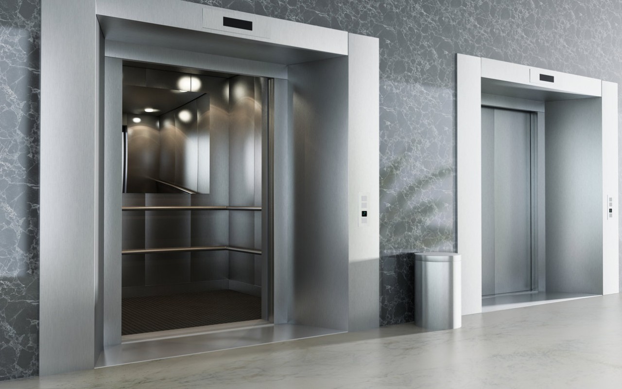 Kāpēc liftos ir spoguļi? Iemesli ir negaidīti.