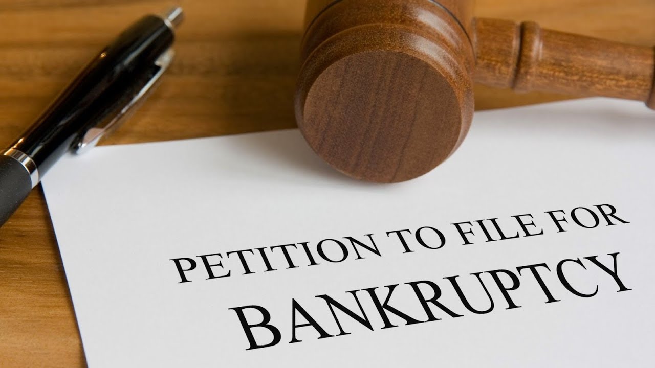 Zemeņu fermas īpašniekam pēc bankrota lēmuma pieņemšanas ir piespriests samaksāt 1,1 miljonu dolāru.