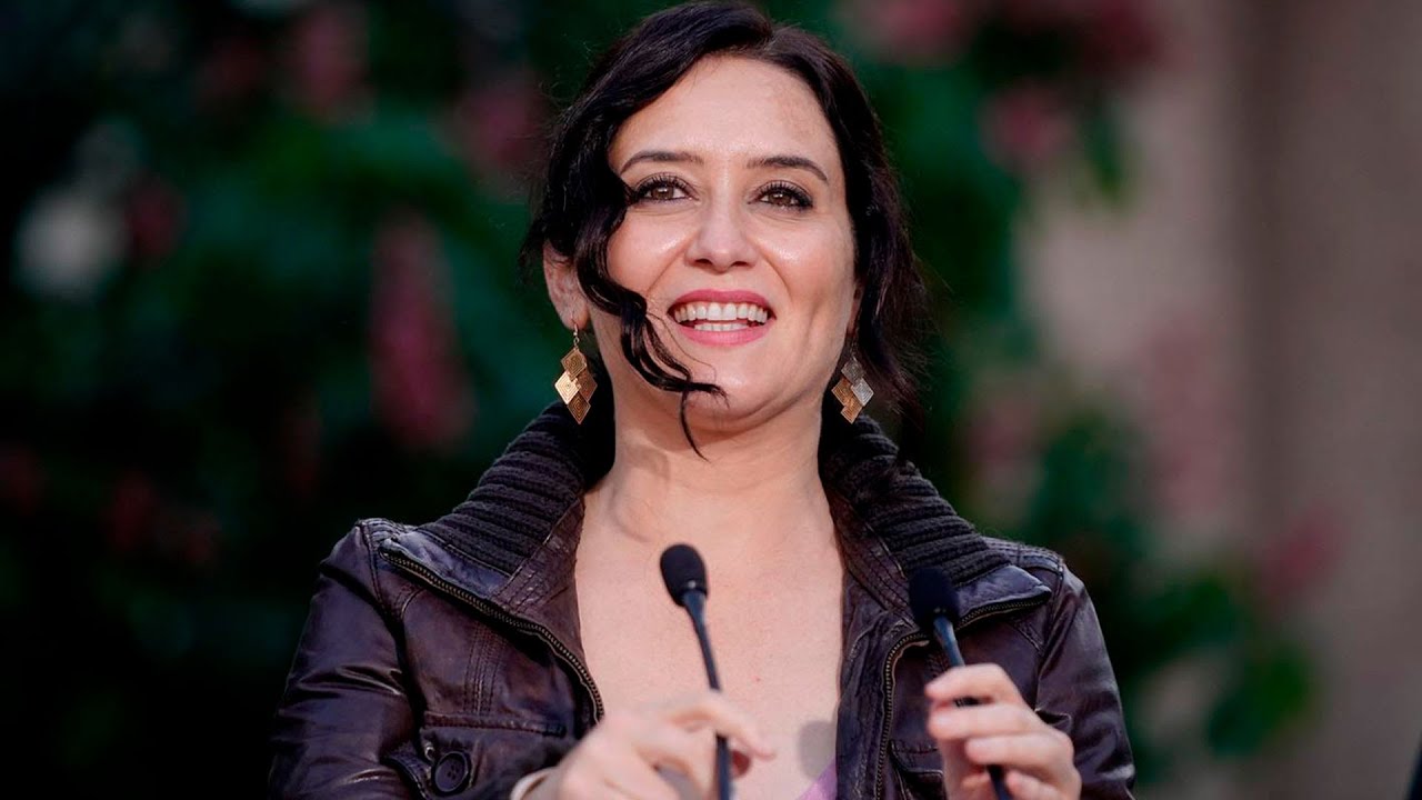 Isabel Diaz Ayuso: «Es ceļos un pirmās divas stundas ir vienkārši iedvesmas avots. Ap pulksten 6 no rīta es jau strādāju. Un pulksten 8 no rīta eju uz sporta zāli».