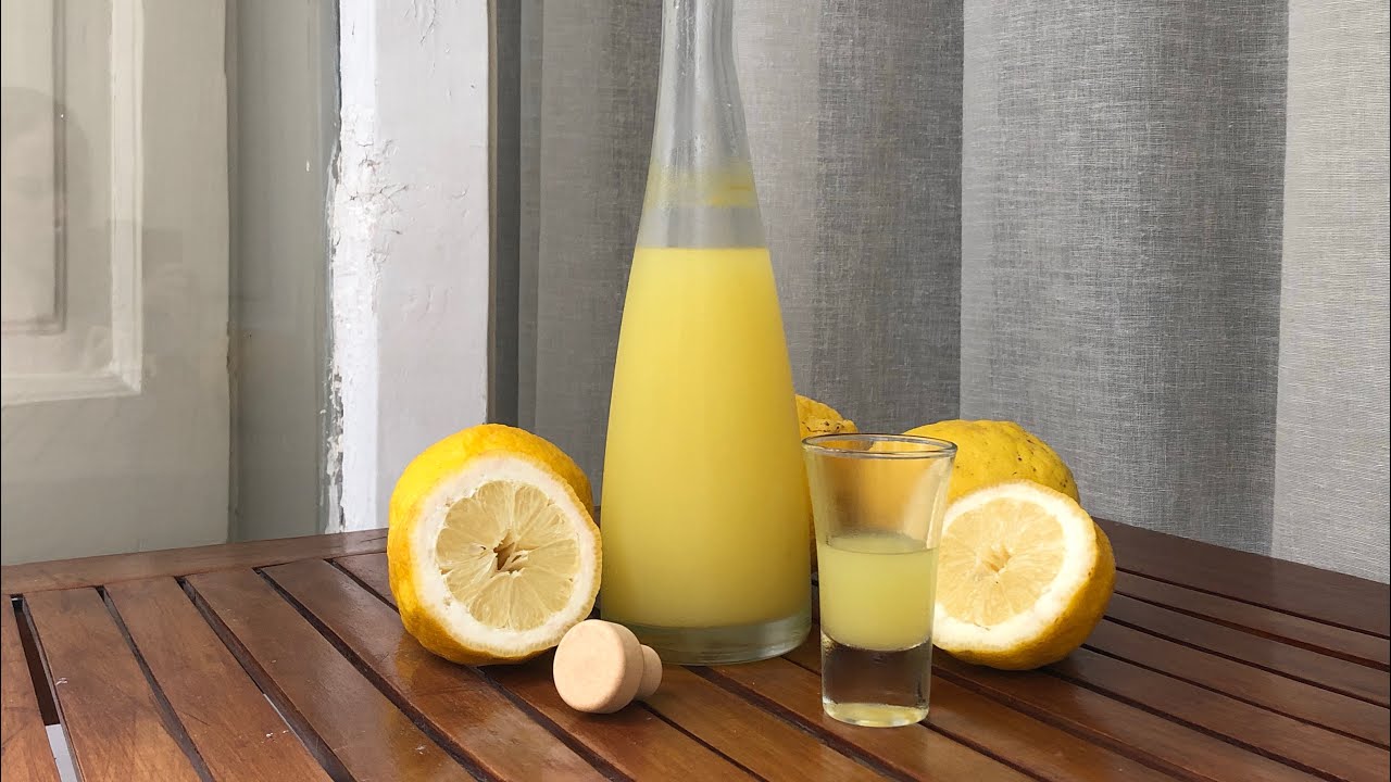 Citronu miziņas sajaukšana ar alkoholu un pārtikas sodu: kāpēc tas ir noderīgi un kāpēc tas ir ieteicams?