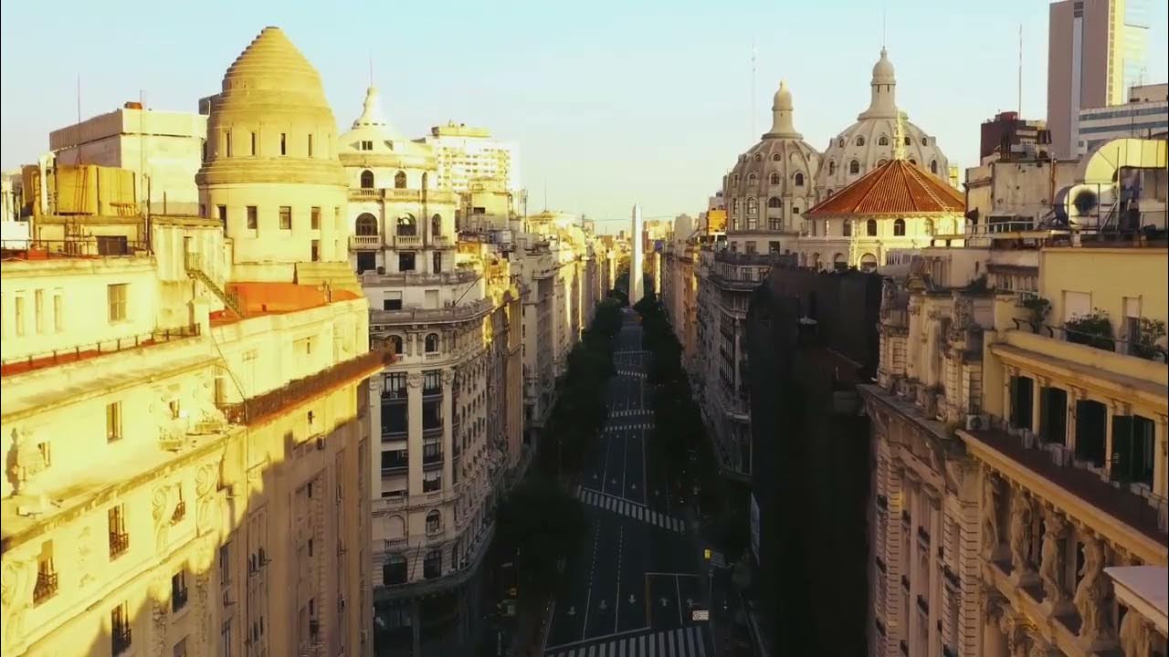 Līdzīga situācija. Tūrists, pastaigājoties pa Buenosairesu, paziņoja, ka viens no pilsētas rajoniem «vairāk līdzinās Spānijai nekā pati Spānija».