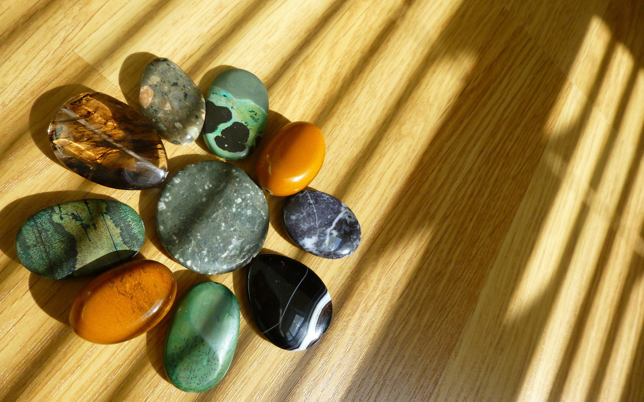 Jūs melojat vai nē: kādu akmeni izvēlaties – personības tests