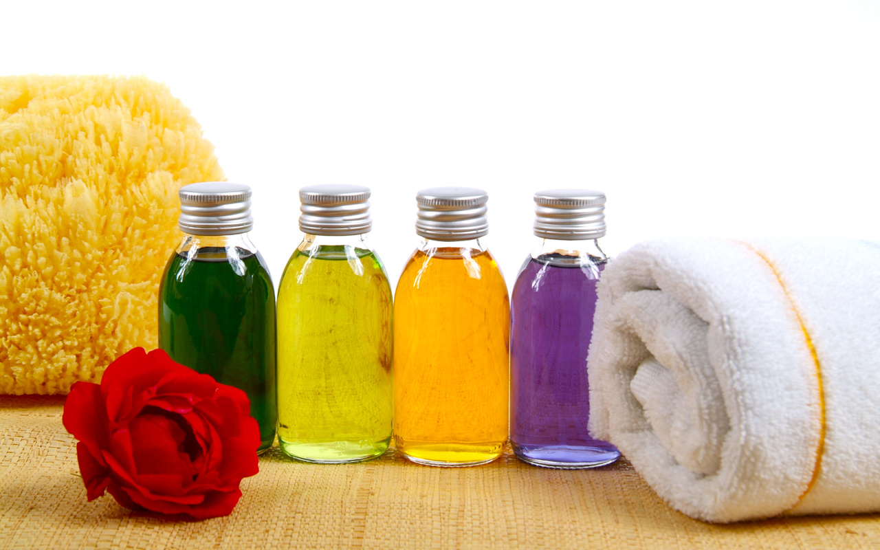 Neizmetiet šampūna pudeli: kā atrast tai 3 noderīgas lietošanas iespējas mājās.